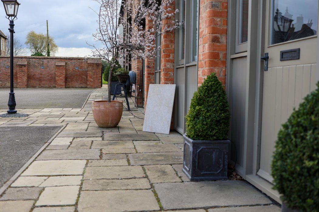 Natural Beige Limestone - 600 x 900 x 22mm