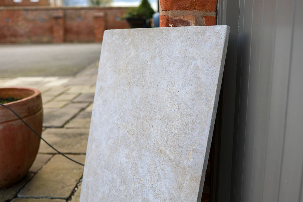 Natural Beige Limestone - 600 x 900 x 22mm