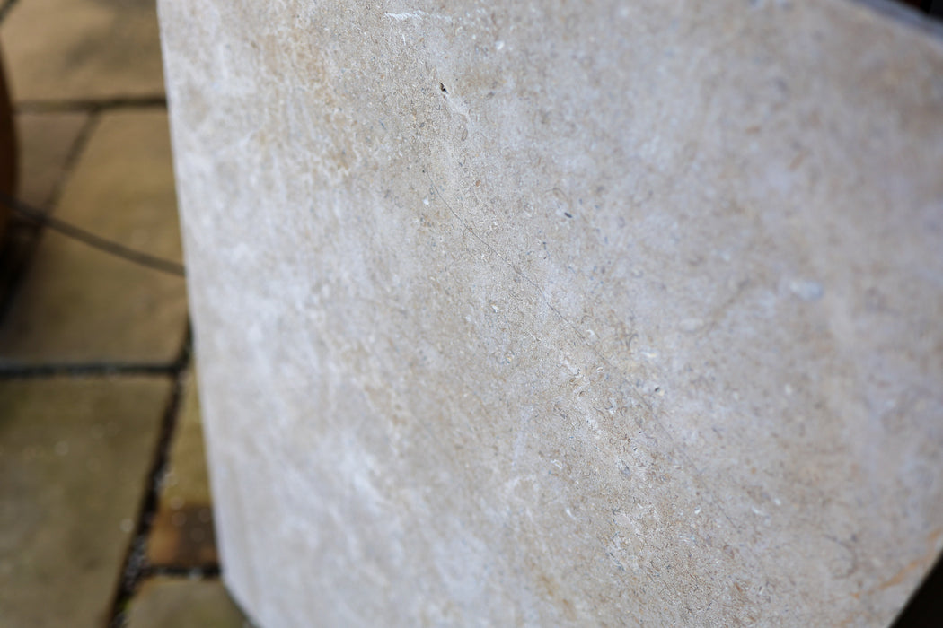 Natural Beige Limestone - 600 x 900 x 22mm